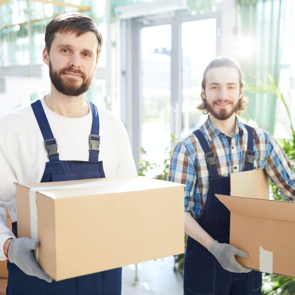 positive-movers-carrying-boxes.jpg